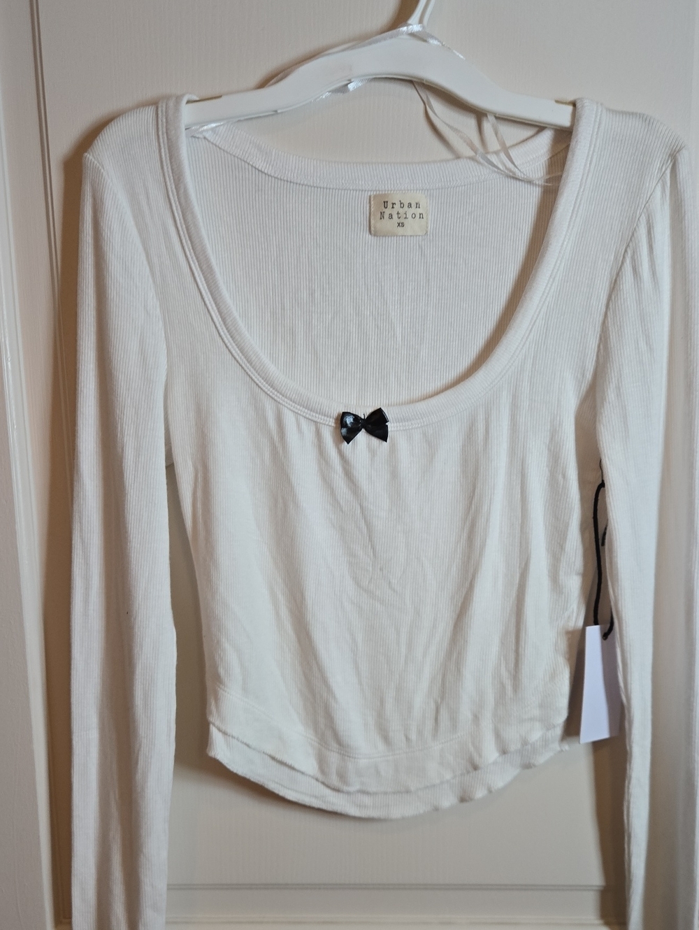NWT Urban Nation White Long-Sleeve Scoop Neck Top